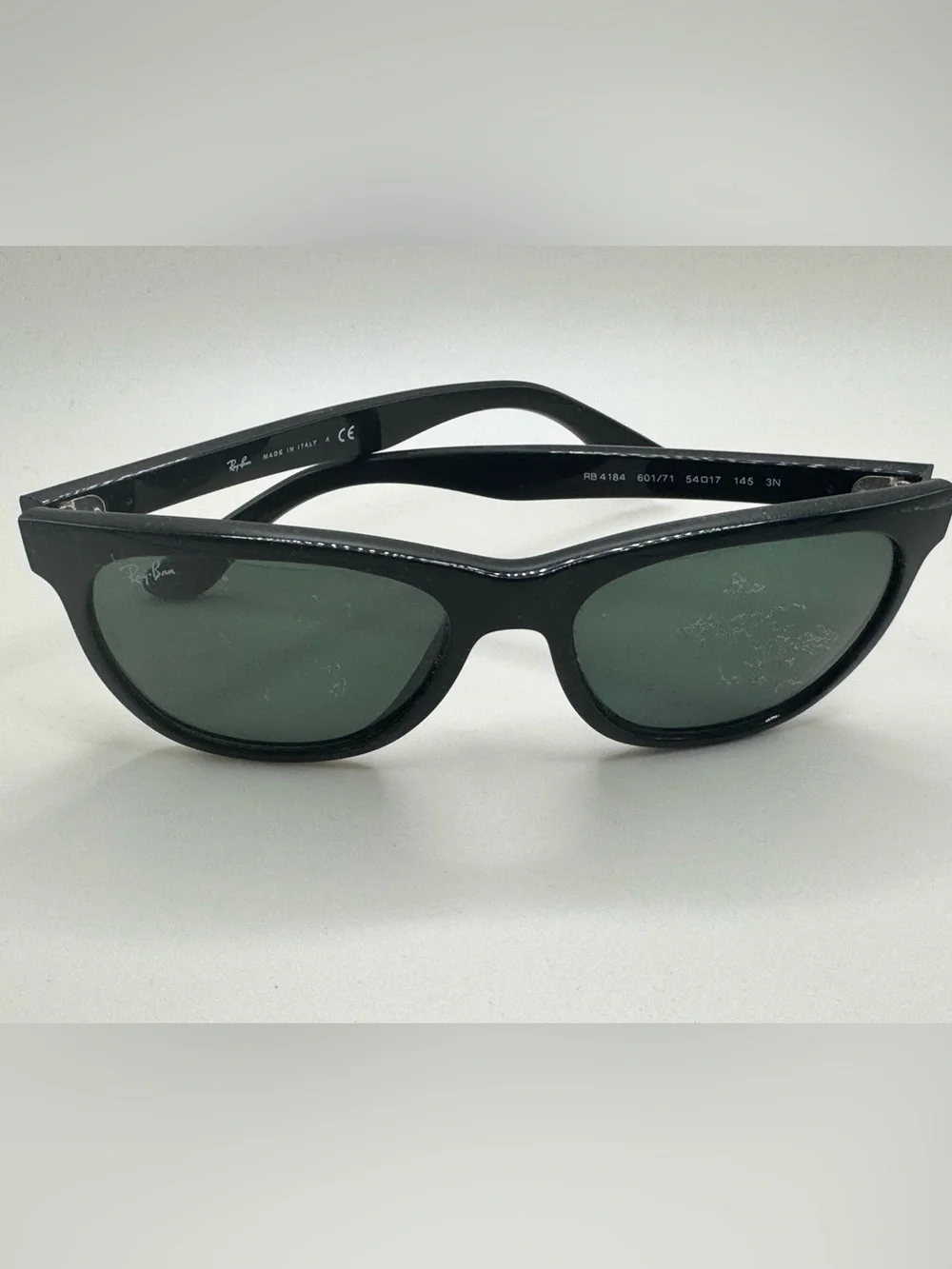 Ray-Ban RB4184 601/71 Black Sunglasses – Needs Replacement Lenses / Repair